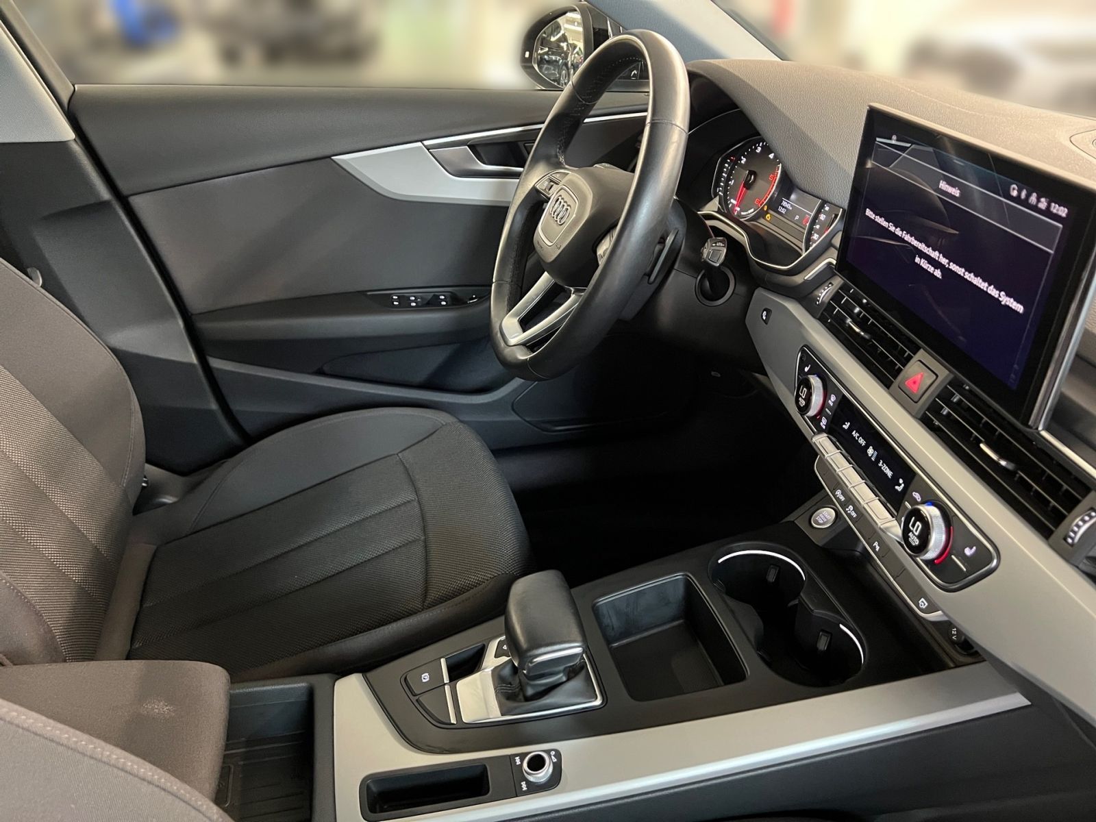 Audi A4 - Bild 15