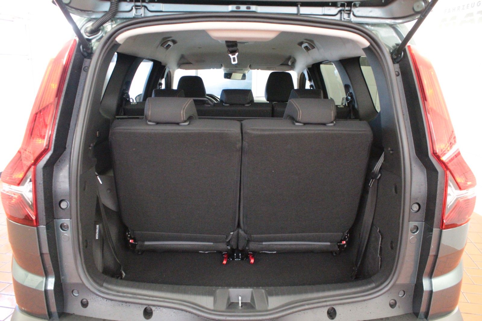 Fahrzeugabbildung Dacia Jogger Eco-G 100 Extreme+ 7-Sitzer
