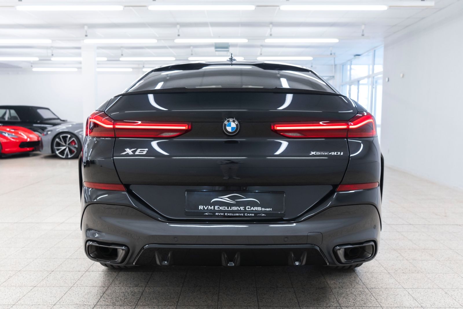 Fahrzeugabbildung BMW X6 40i xDrive M Sportpaket Harman Head up 360