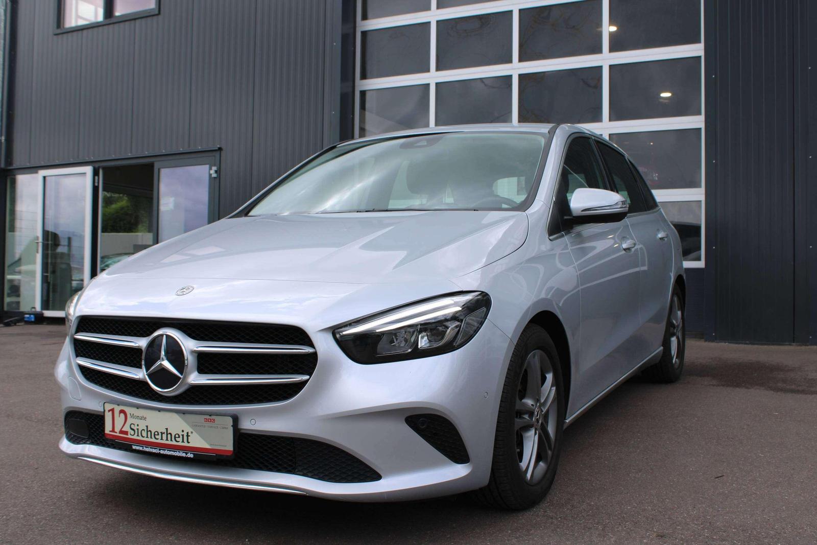 Mercedes-Benz B 220 B 220 4Matic   +Navi + Kamera +LED +Park P
