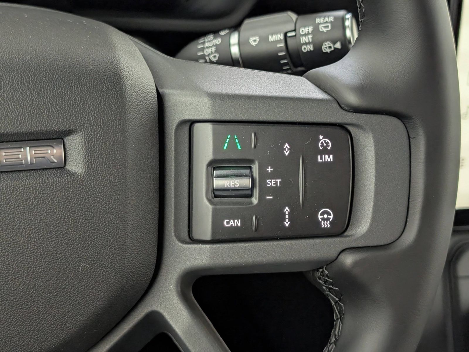 LAND ROVER Defender 90 D350 X-Dynamic SE Faltdach 22 HUD – Bild 34