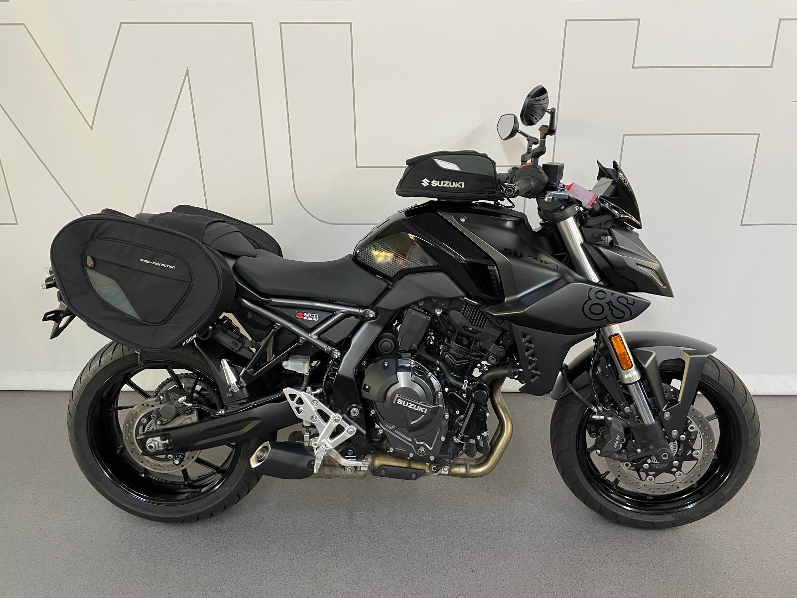 Suzuki GSX-8S