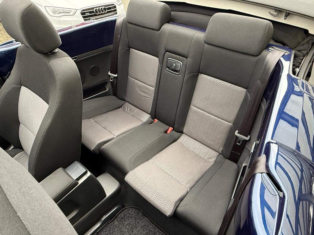 Volkswagen New Beetle