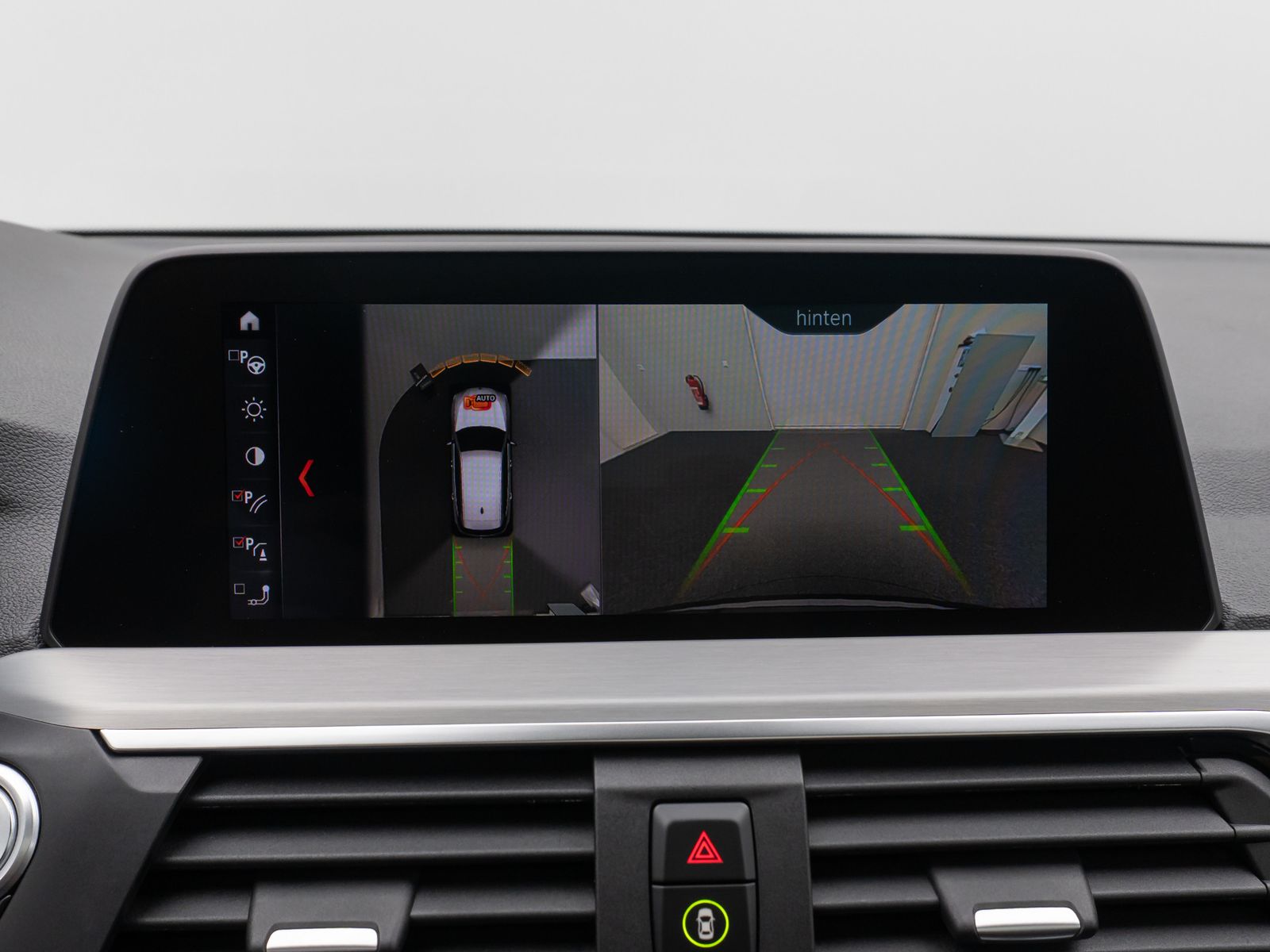 Fahrzeugabbildung BMW X3 xD20d xLine Panorama 360°DAB HiFi AHK Komfort