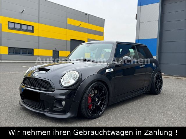 MINI JOHN COOPER WORKS*Sport*Xenon*Voll Leder*211PS