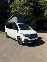 Volkswagen T6.1 California Beach Edition 7 Sitzer  - VW T6 California in Leverkusen