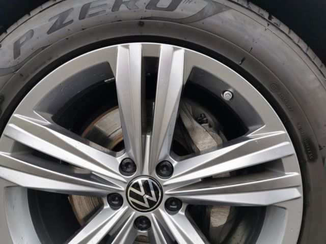 Touareg R-Line 4Motion 3.0 TDI 8-Gang Luftfederu