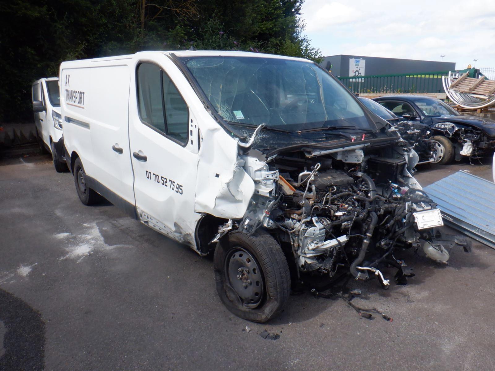Renault TRAFIC 2.0 DCI 145 CH L2H2