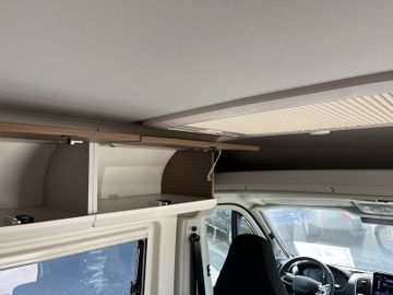 Westfalia Columbus 640 E 140 PS 8G ATG Solar Premium LED