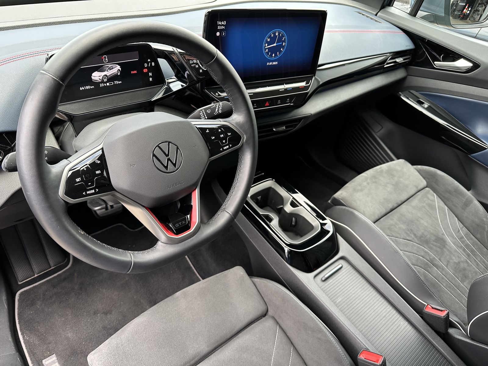 Fahrzeugabbildung Volkswagen ID.4 4M GTX Sport NAV+LED+ACC+KAM+HUD+CARPLAY+VC