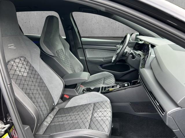Volkswagen Golf Variant VIII R-Line 2.0TSI BlackStyle Stand, миниатюра 15