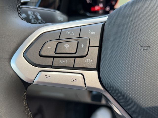 T7 Multivan Life "Energetic" 1,4 l eHybrid