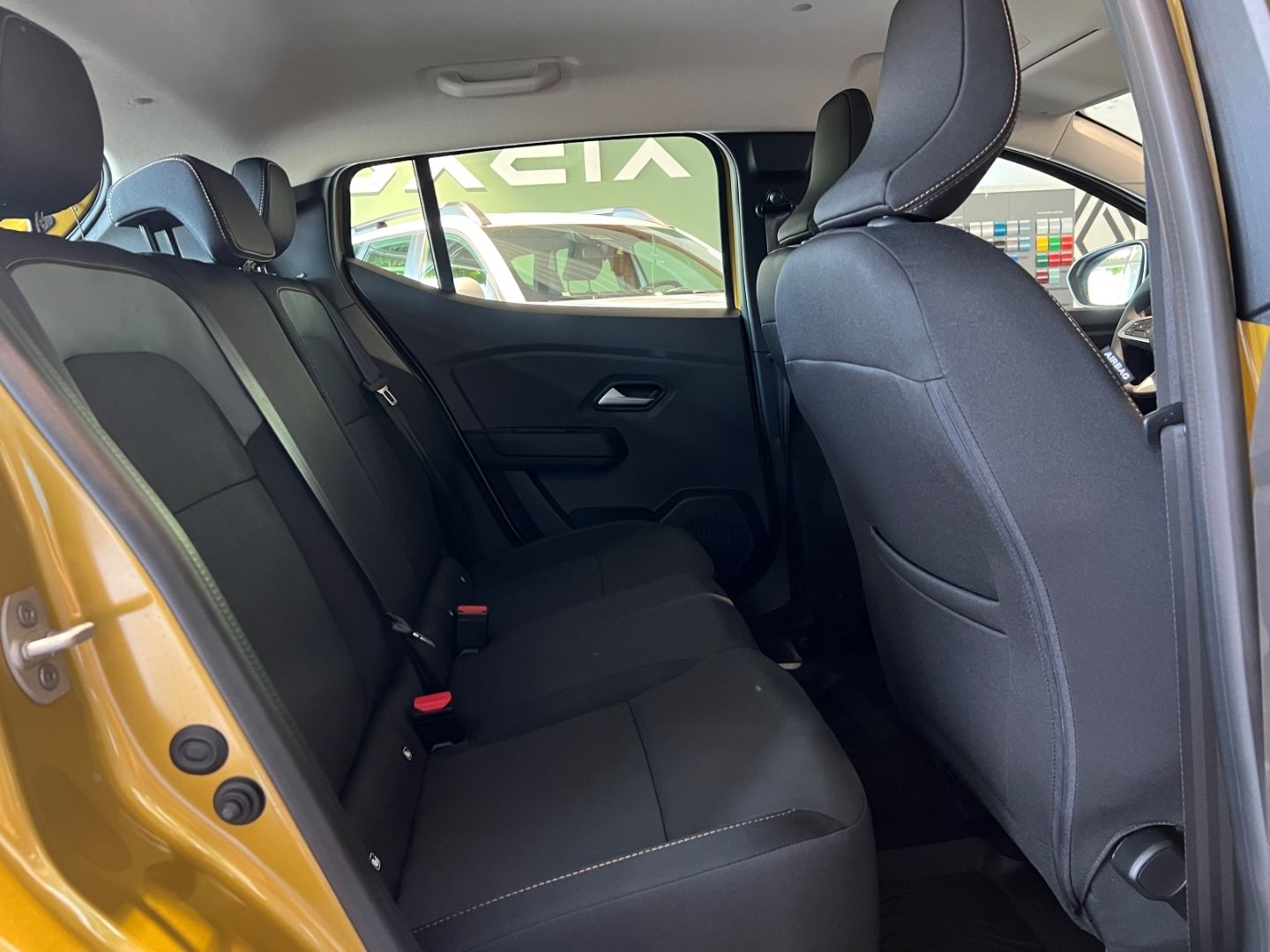 Fahrzeugabbildung Dacia Sandero III Stepway Expression TCe110 NAVI LED P