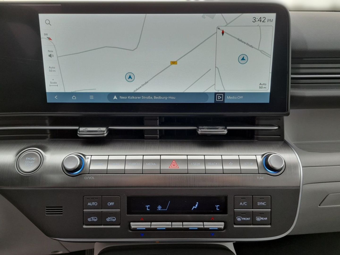 Fahrzeugabbildung Hyundai KONA Prime 1.6 T-Gdi 198PS DCT 4WD Glasschiebe