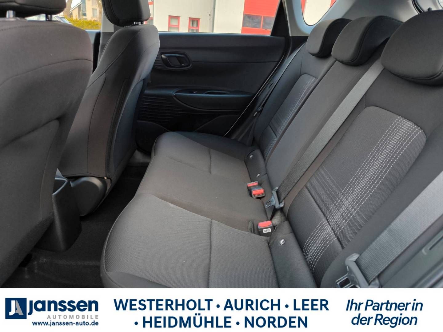 Fahrzeugabbildung Hyundai BAYON Select PDC Navi Klima Start-Stopp Rückfah