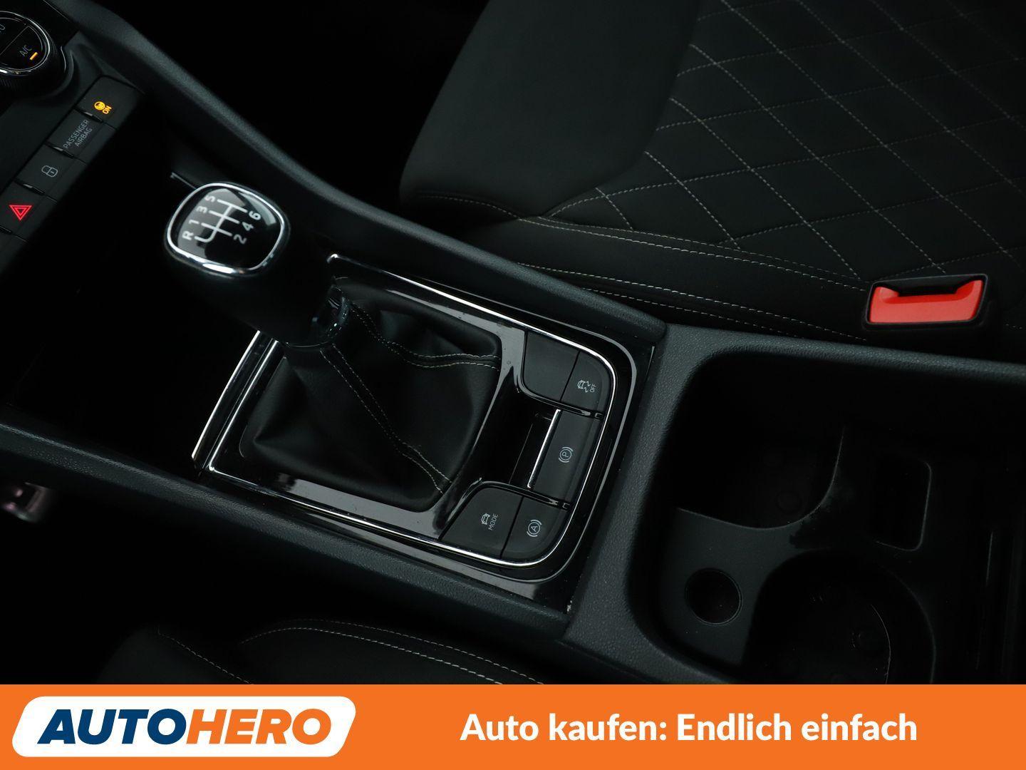 Skoda Karoq 1.5 TSI ACT SportLine*NAV*LED*TEMPO*PDC*SH