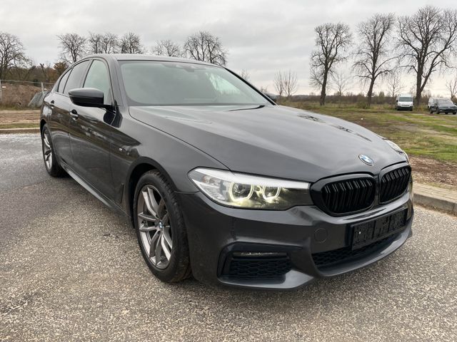 BMW 520 i Lim. M SPORT / KAMERA / VIRTUAL / AMBIENTE