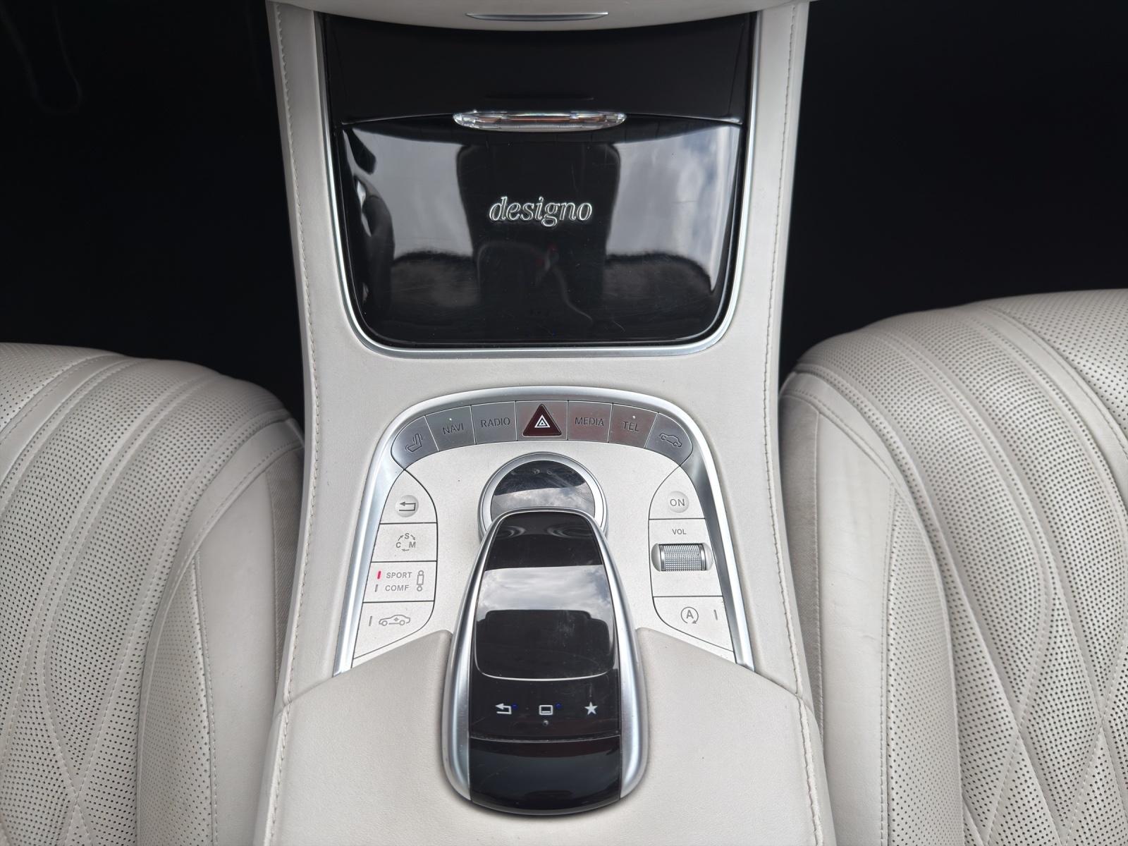 Mercedes-Benz S 63 AMG Coupe 4Matic *Swarovski*Garantie*Finanz