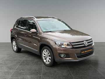 Volkswagen Tiguan - 8