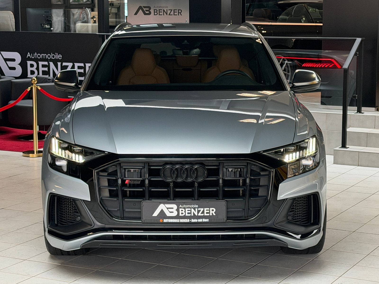 Fahrzeugabbildung Audi SQ8 4.0 TFSI quattro/EXCLUSIVE/ALCANTARA/BLACK