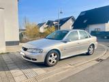Opel Vectra 1.8 16V Edition 2000 Automatik 1 Hand - Opel Vectra: 16v 20