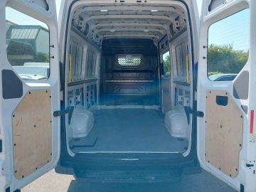 Volkswagen Crafter - 9