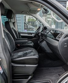 Fahrzeugabbildung Volkswagen T6 Multivan 2.0 TDI DSG Generation Six |AHK|LED|