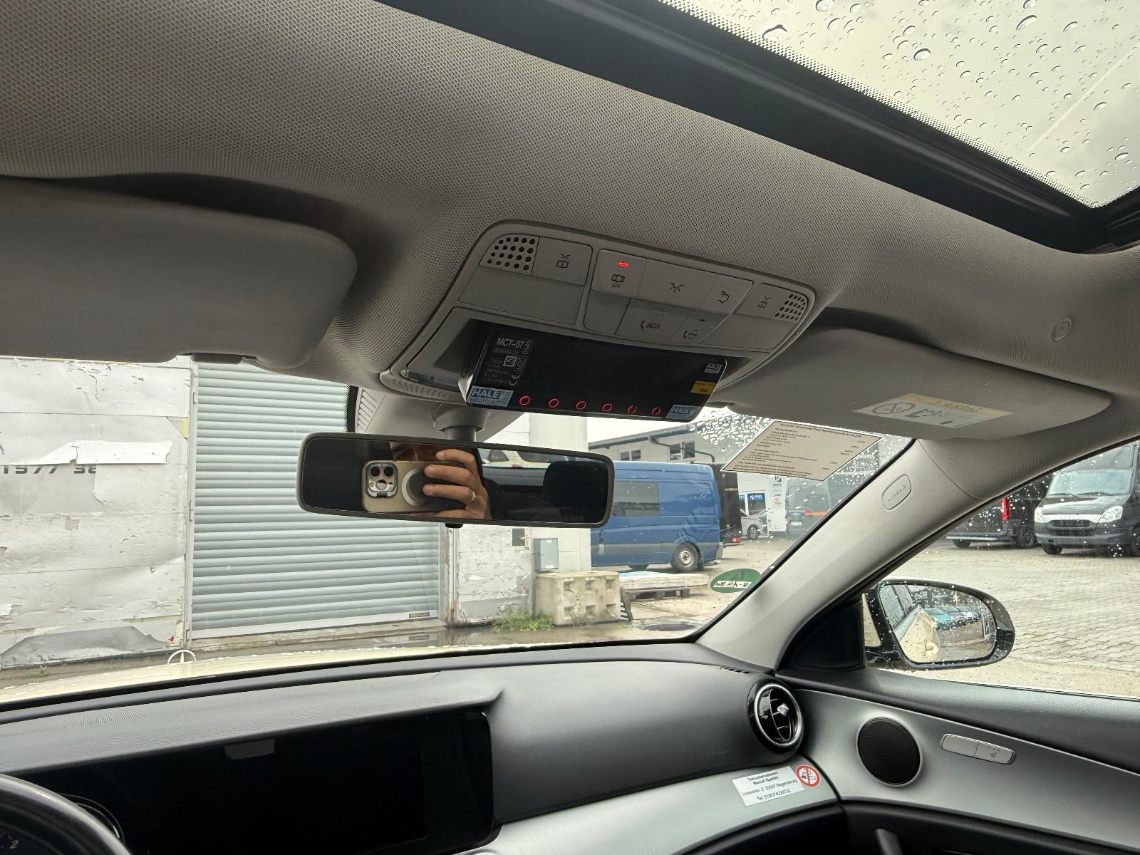Mercedes-Benz E 220 E T-Modell    Vollfahrbereit