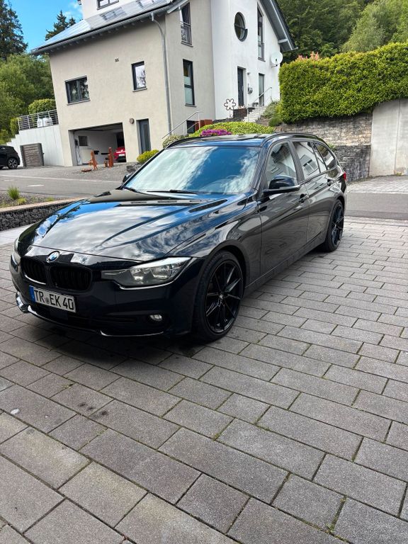 Image of BMW 320