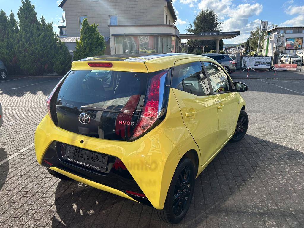Toyota Aygo (X)
