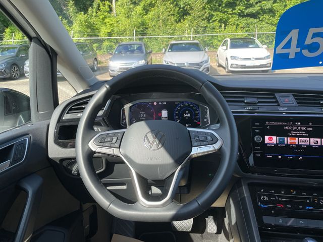 Touran R-Line TSi DSG Navi AZV beh. Frontsch.