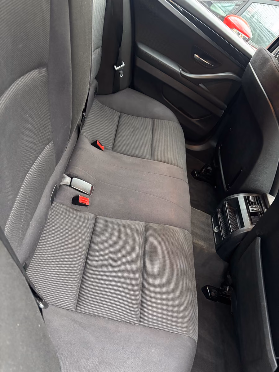 BMW 520 2011 — photo 14