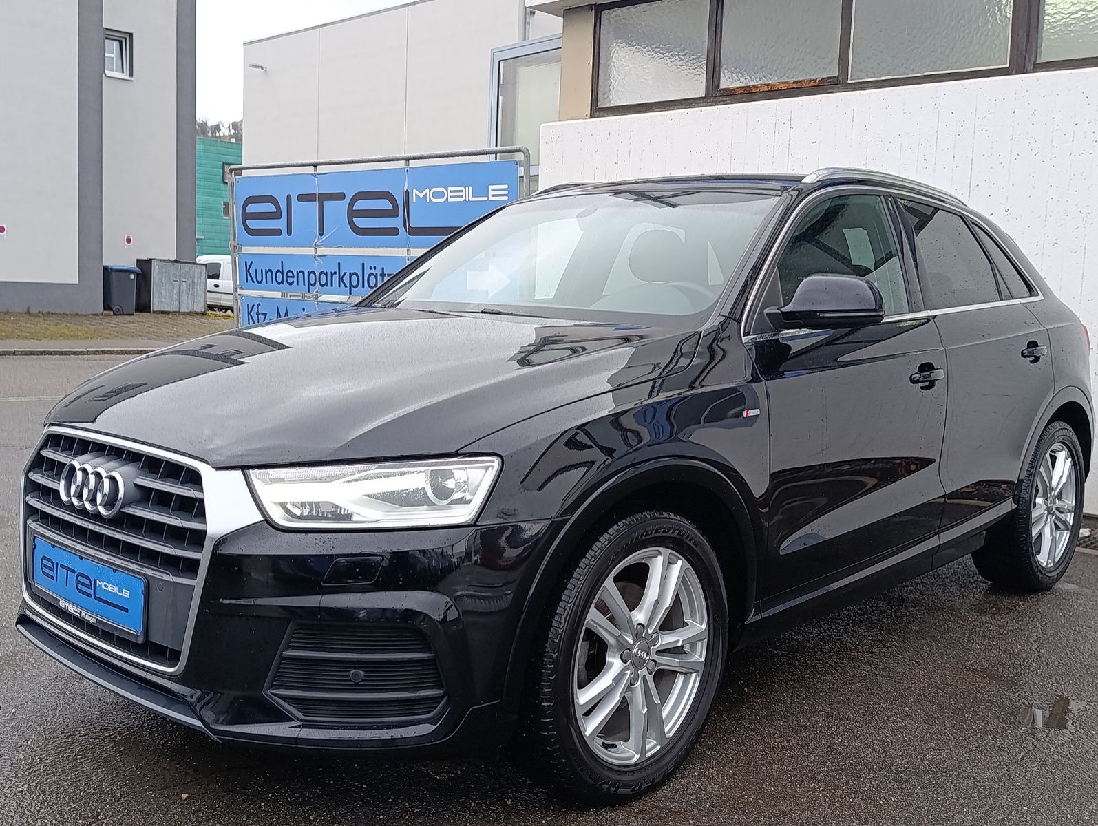 AUDI Q3 sport 2,0 TDI S-Line Vollleder Navi PDC Xenon