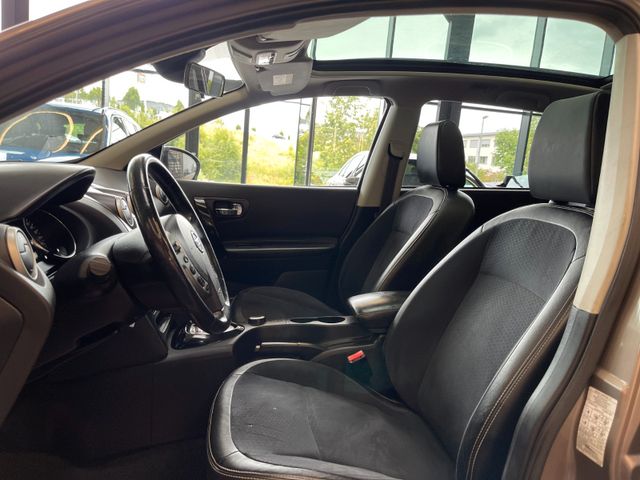 Nissan Qashqai+2 2.0 dCi 3604x4 Aut.*NAVI*AHK*PANO*