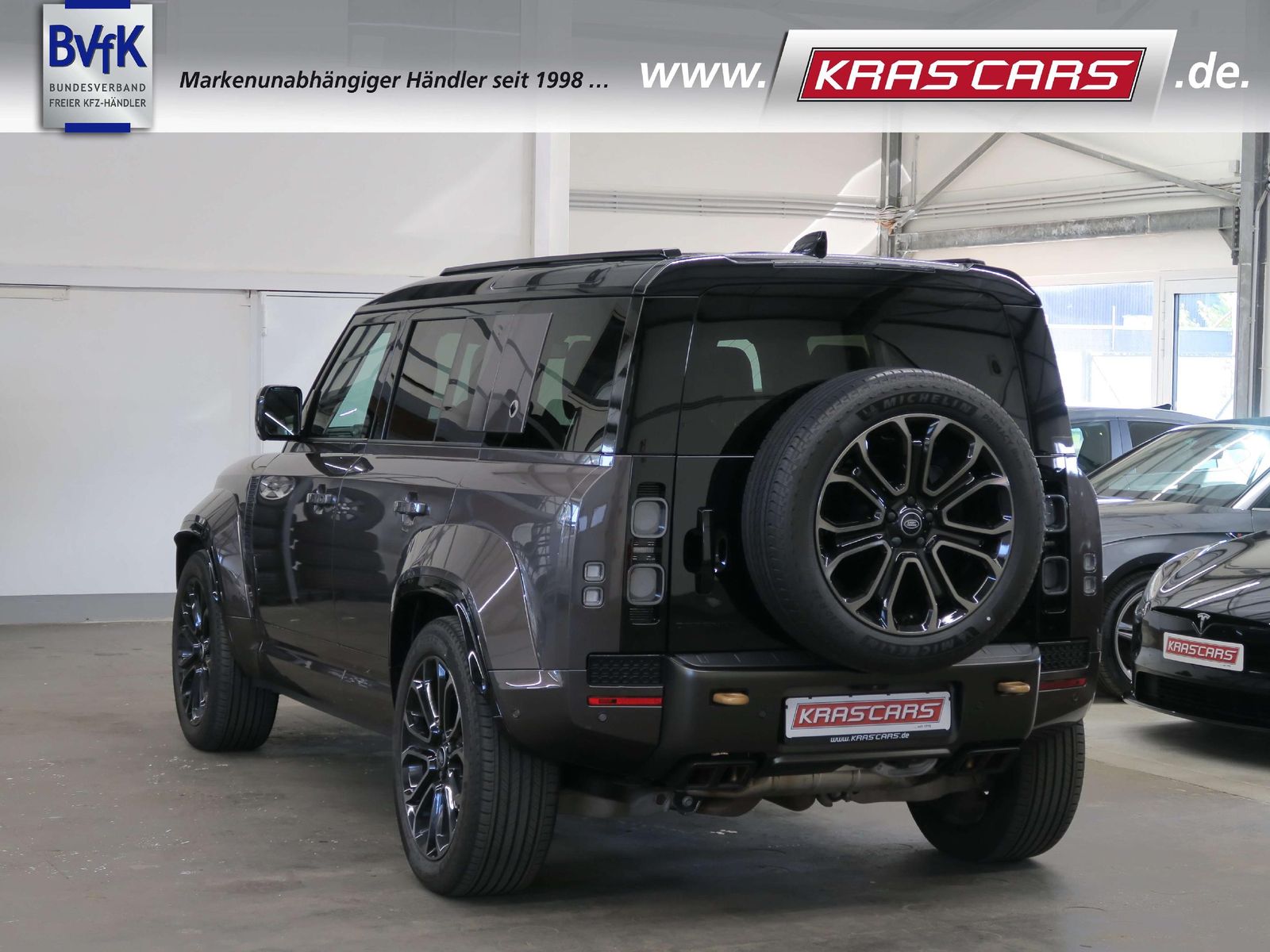 Land Rover Defender 110 P635 OCTA 1.Hd.*Leder schwarz*22' foto 2