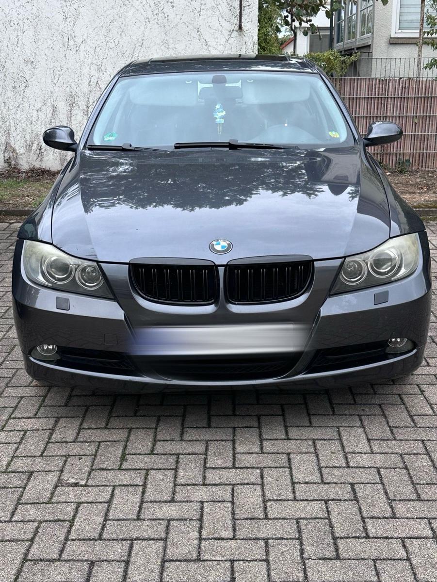 BMW 320