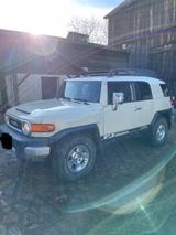 Toyota FJ Cruiser Geländewagen - Toyota FJ