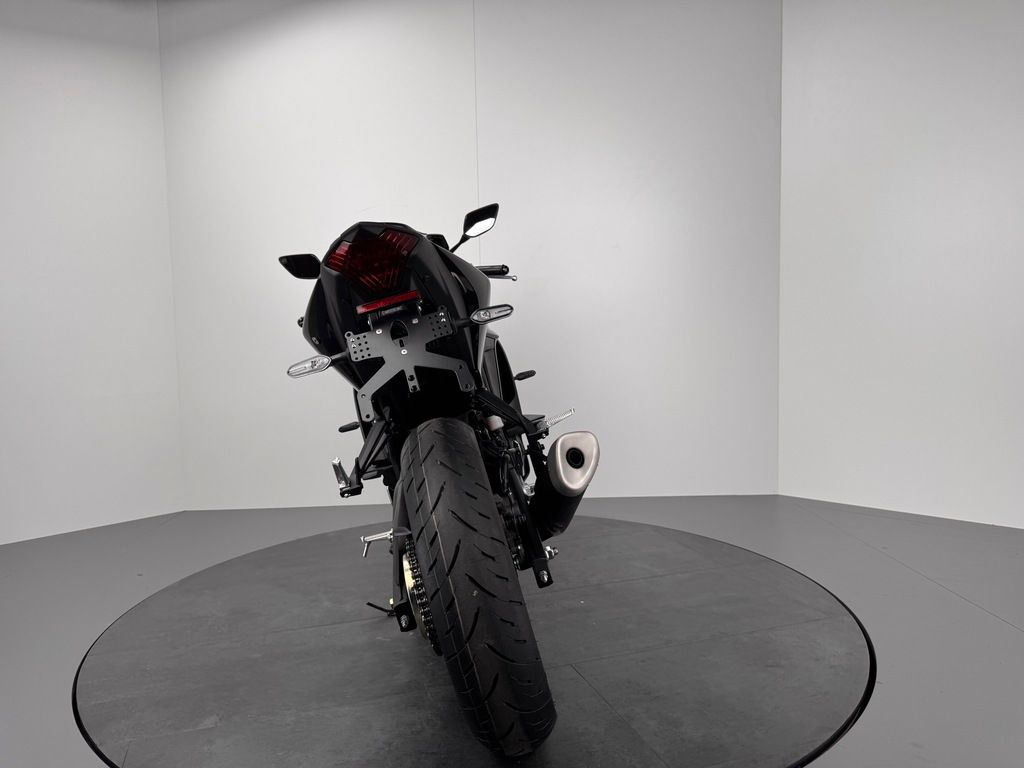 Fahrzeugabbildung Yamaha YZF-R3 *KURZES HECK *NEUWERTIG *100KM
