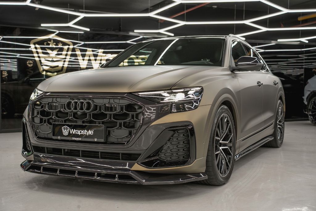 Image of Audi Q8