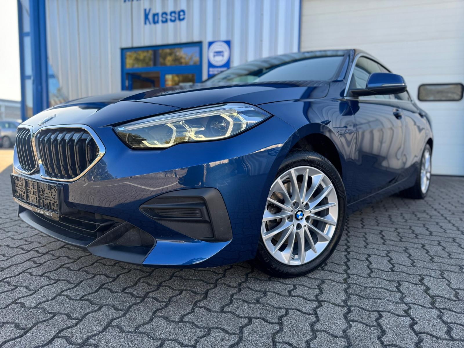 BMW 218i | AUT | AHK | LED | NAVI PDC | KLIMA |