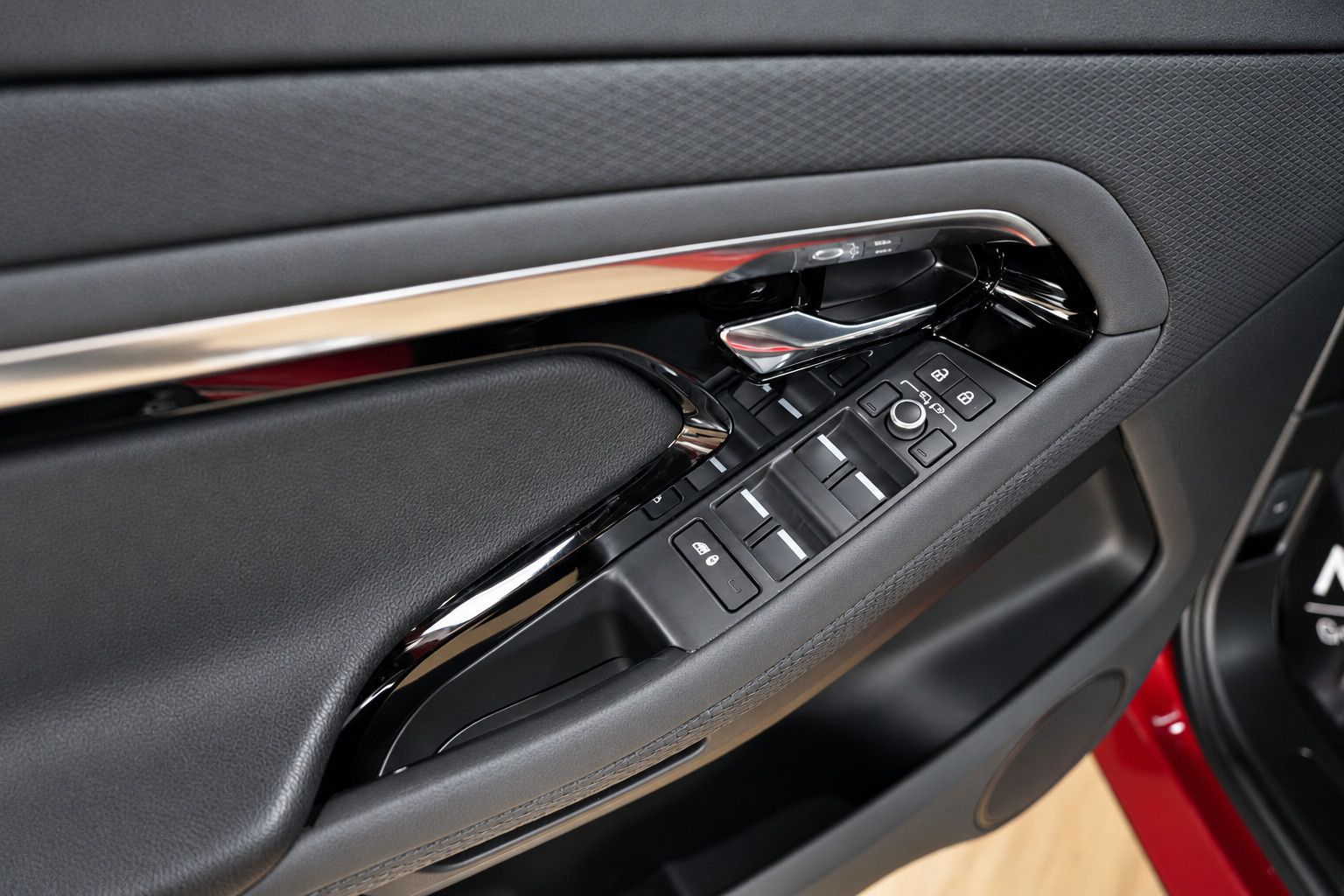 Fahrzeugabbildung Land Rover Range Rover Evoque S /KAMERA/CAR-PLAY/L-HEIZUNG