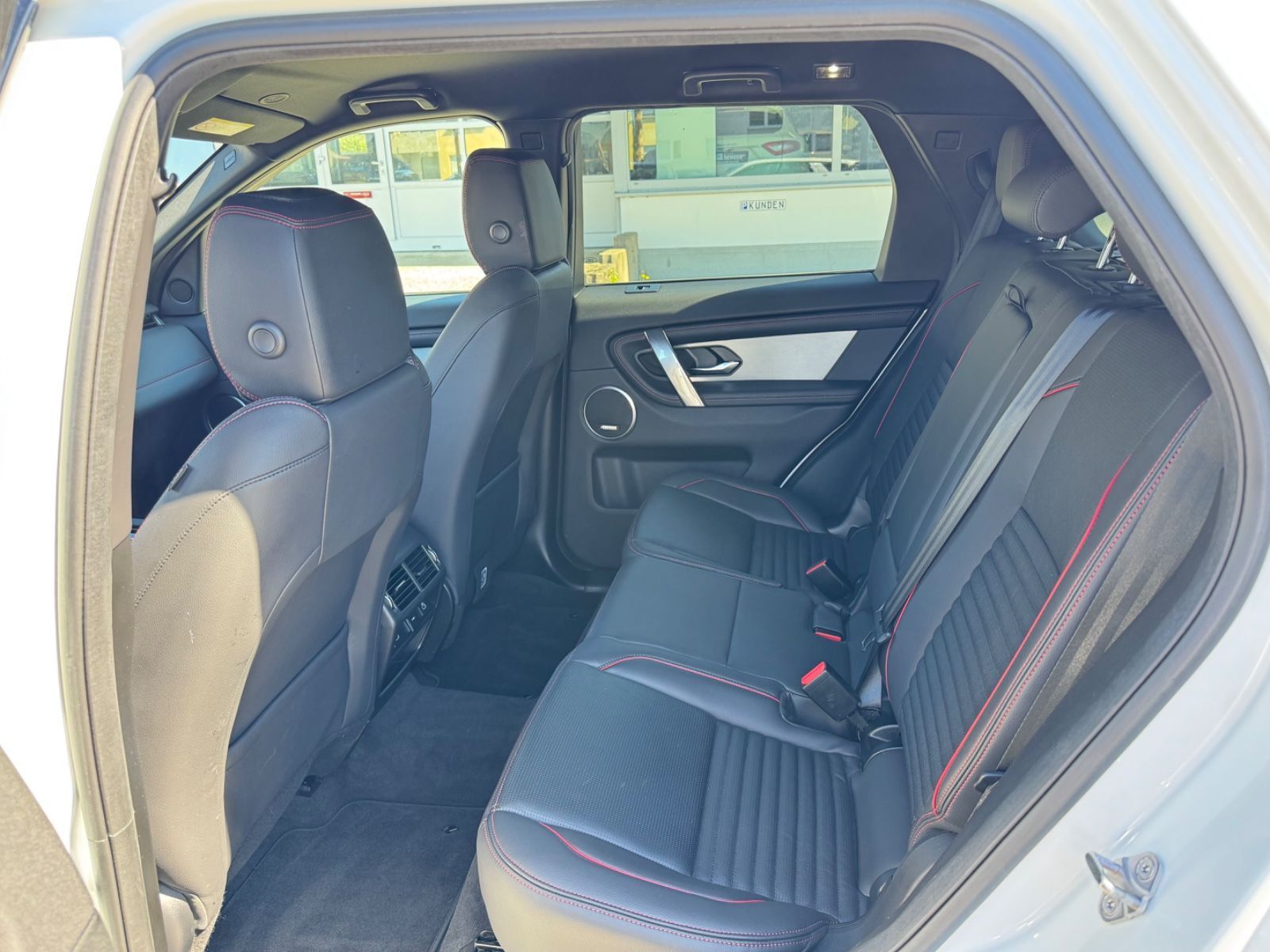 Fahrzeugabbildung Land Rover Discovery Sport R-Dynamic /MERIDIAN/CARPLAY/KAM