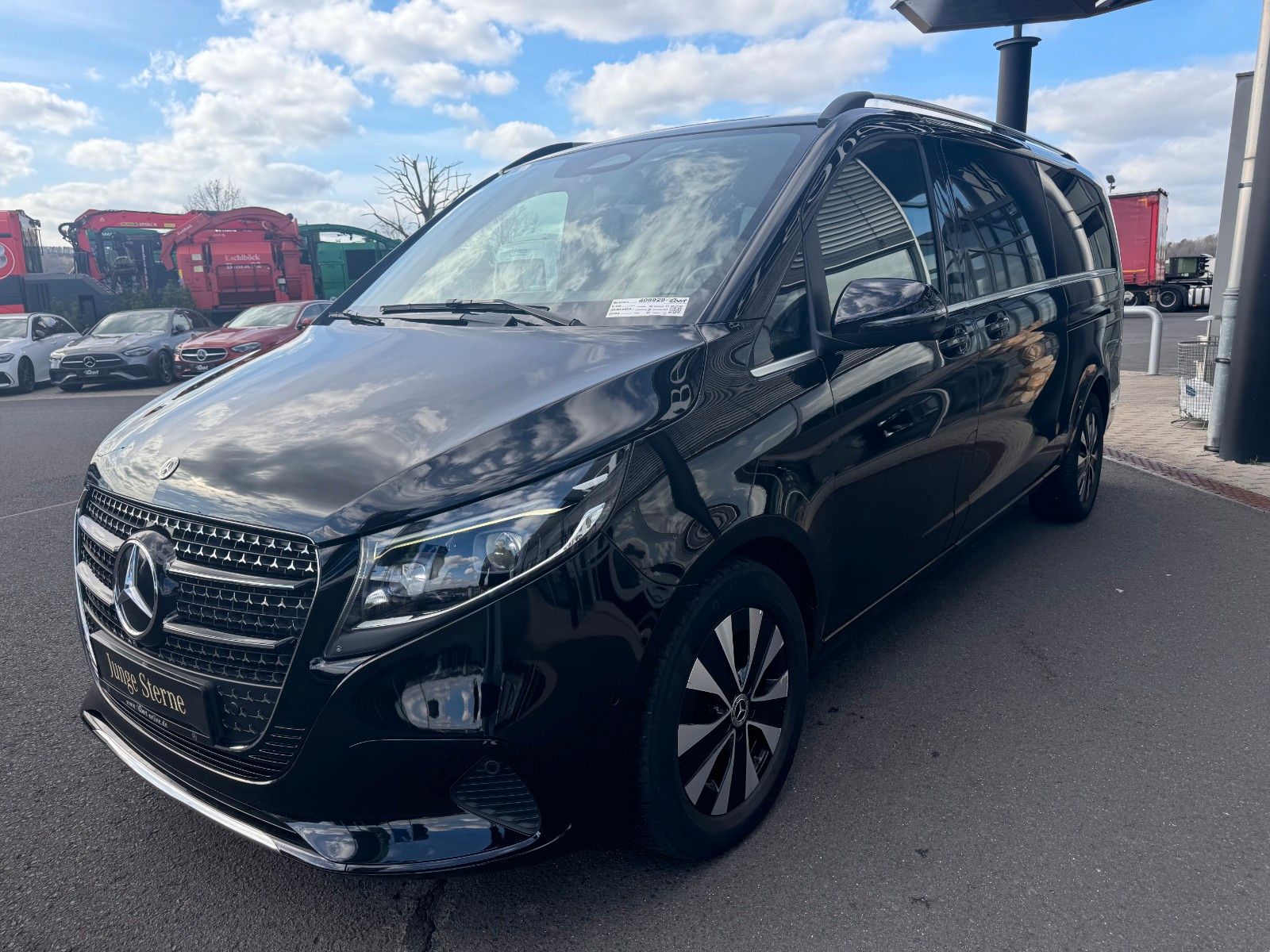 Fahrzeugabbildung Mercedes-Benz V 300 d AVANTGARDE Extral DISTRONIC 360Kamera