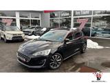 Ford Focus 1.5 EcoBoost Vignale+Pano+Park+Tech+Winter - Ford Focus Vignale mit Benzin-Antrieb