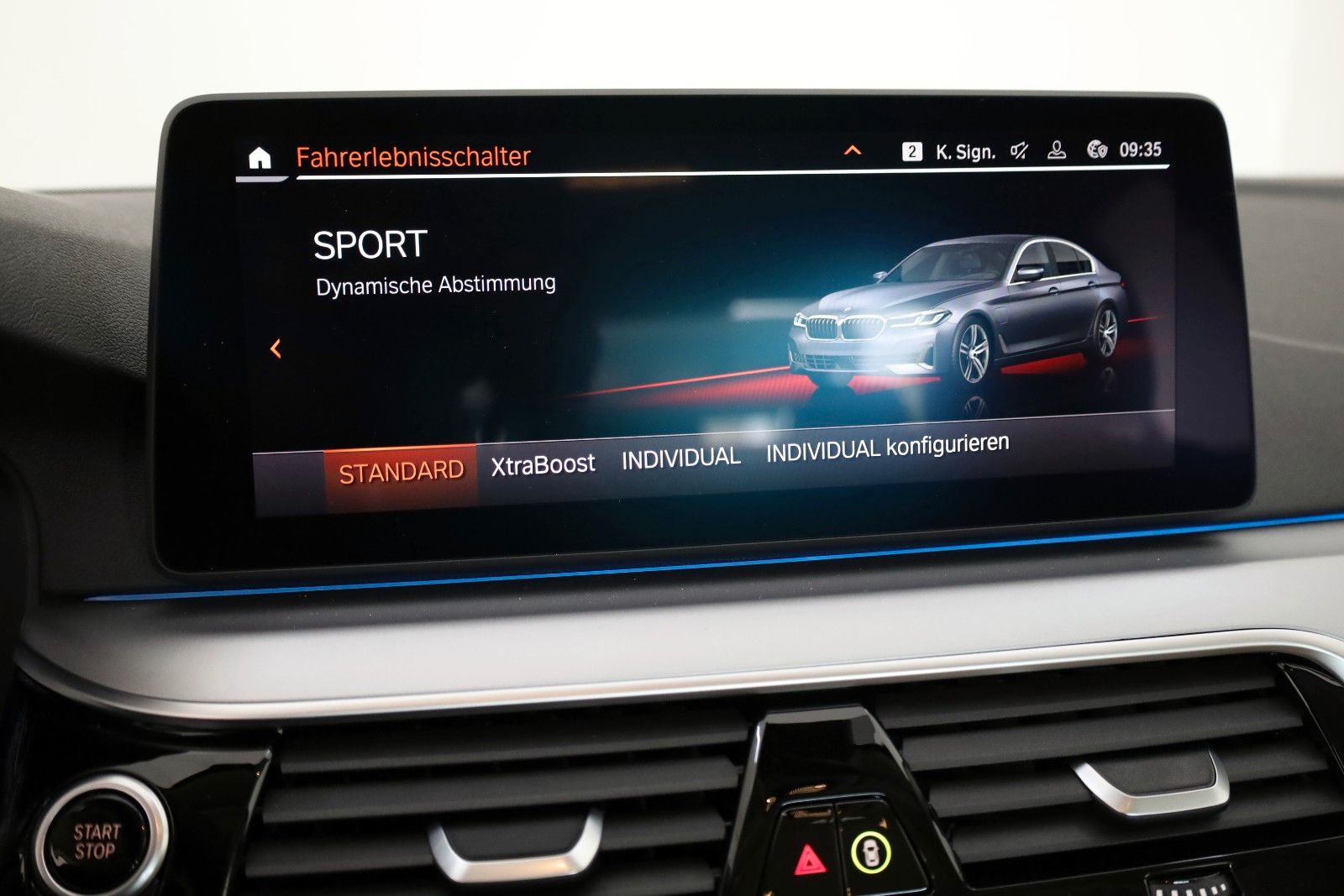 Fahrzeugabbildung BMW 530e Leder,Navi,LED,SpSi,SH,Kamera,Parkassist.