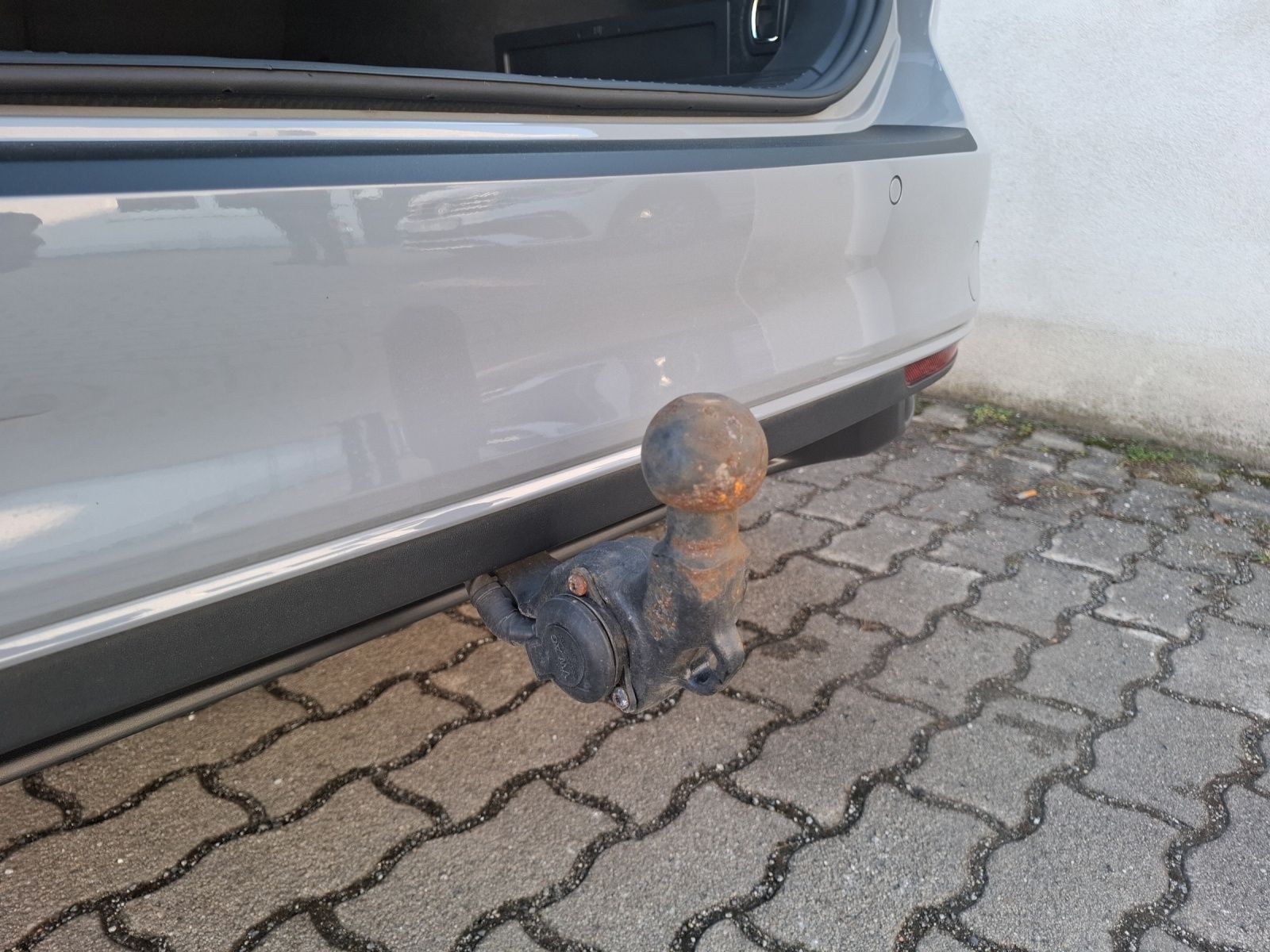 Fahrzeugabbildung Volkswagen Passat Variant TSI Business DSG Matrix Standhzg.