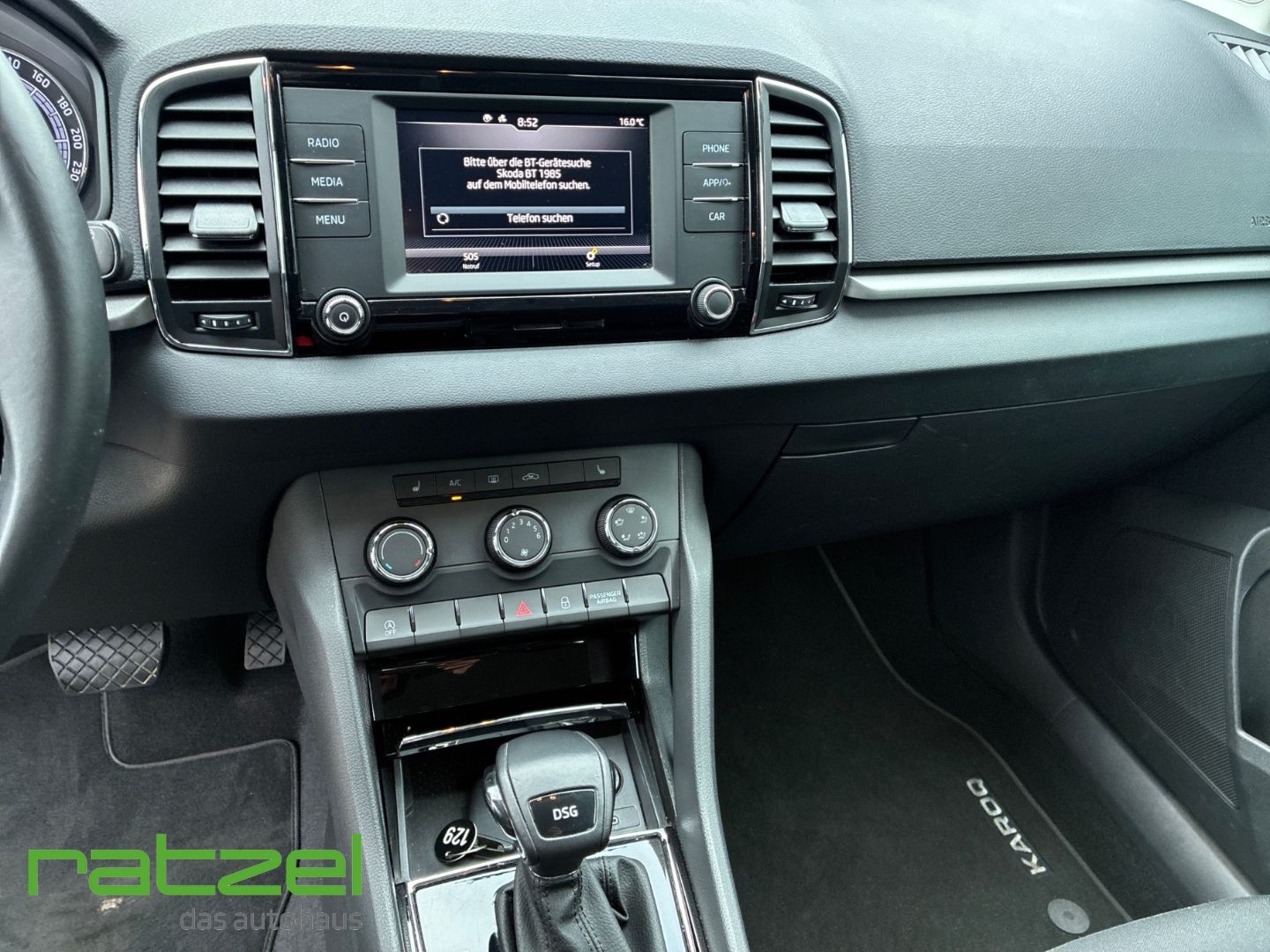 Fahrzeugabbildung SKODA Karoq Ambition 1.5 TSI Automatik LED Sperrdiff.
