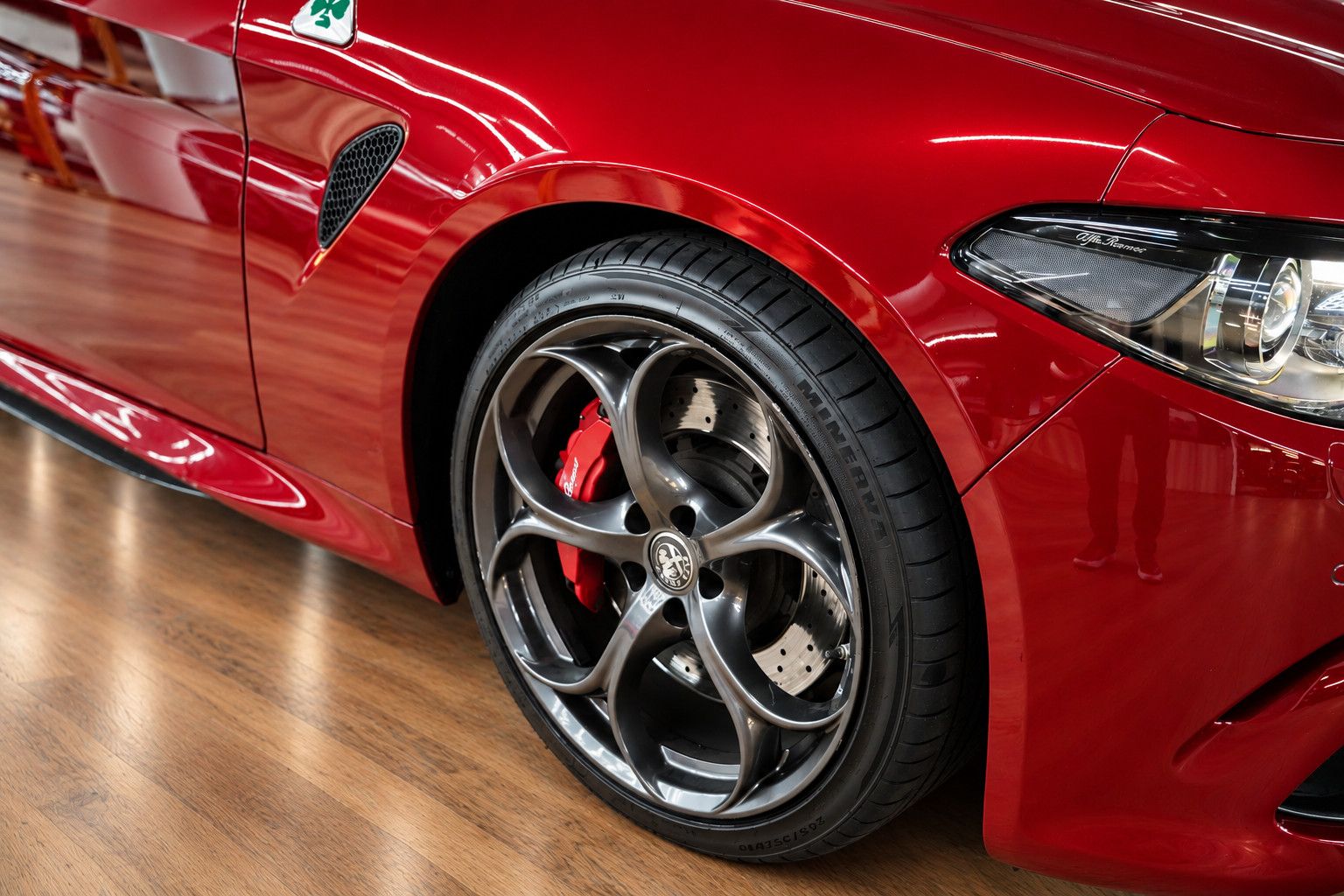 Fahrzeugabbildung Alfa Romeo Giulia Quadrifoglio *Carbon*HarmanKardon*ACC*Kam
