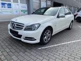 Mercedes-Benz Mercedes C Klasse 220 CDI PANAROMADACH - Mercedes-Benz E 220 aus 2012 mit Diesel-Antrieb: Limousine