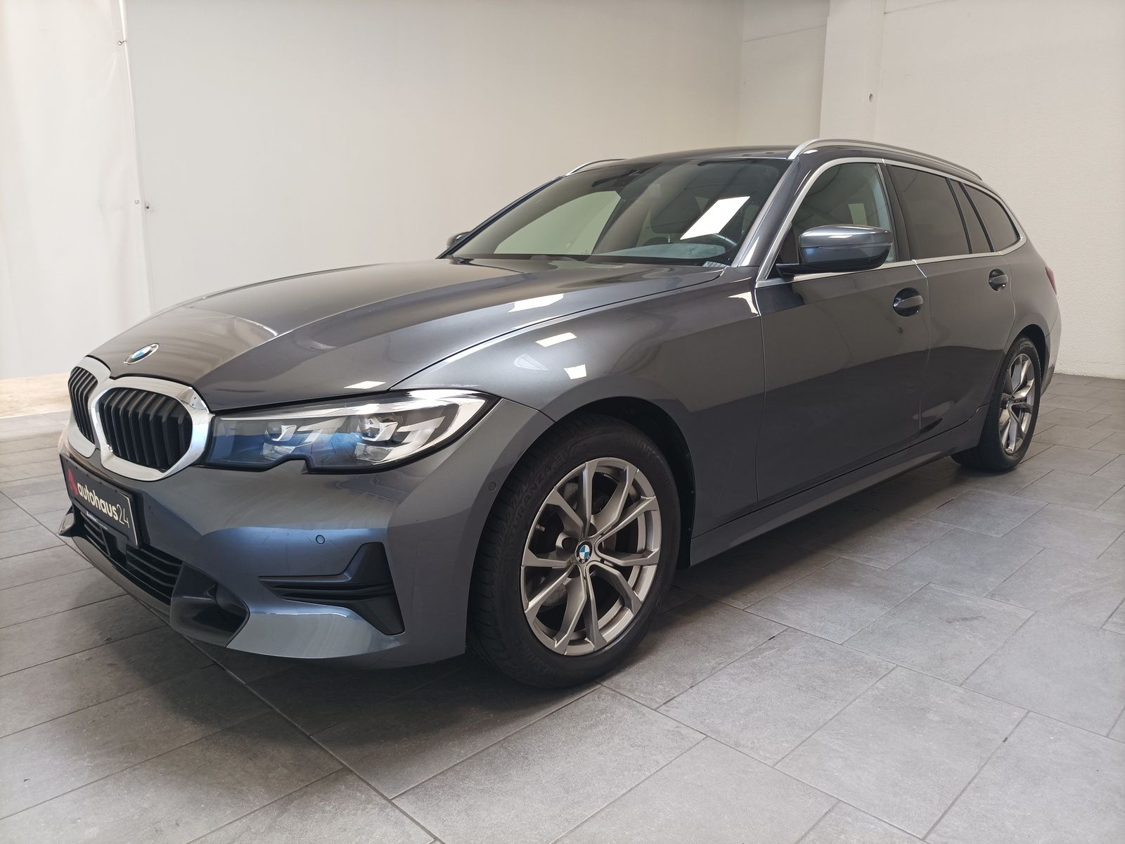 BMW 3er - 320 d Sport Line|Navi|PDC|Sitzhzg. foto 3